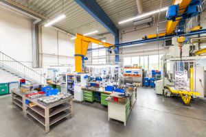 formconsult säule 2 fertigung montage formconsult säule 2 fertigung formconsult säule 2 fertigung innovativer werkzeugbau klassischer Werkzeugbau 2K- & 3K-Werkzeuge PET-Preformwerkzeuge Blasformen für PET-Produkte Press- & Spritzprägewerkzeuge