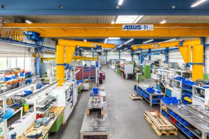 formconsult säule 2 fertigung montage formconsult säule 2 fertigung formconsult säule 2 fertigung innovativer werkzeugbau klassischer Werkzeugbau 2K- & 3K-Werkzeuge PET-Preformwerkzeuge Blasformen für PET-Produkte Press- & Spritzprägewerkzeuge